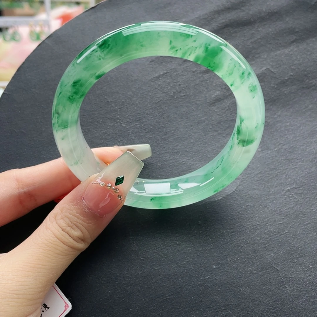 未镶嵌手镯石英质玉58