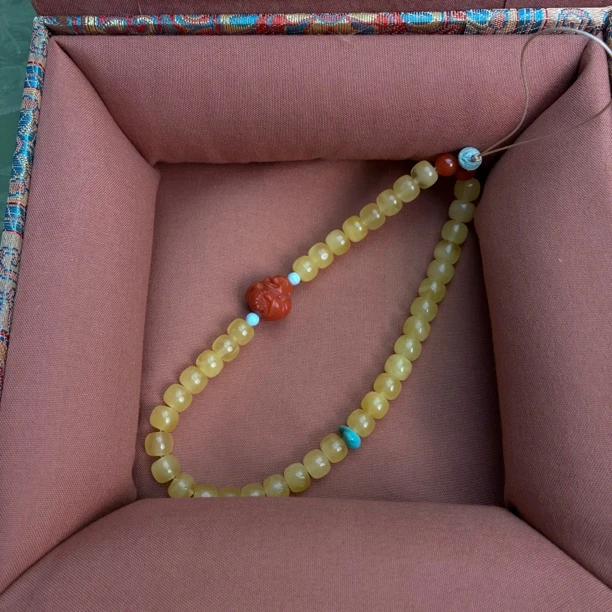 铭光｜蜜蜡手机链挂链搭配南红绿松多样性发一