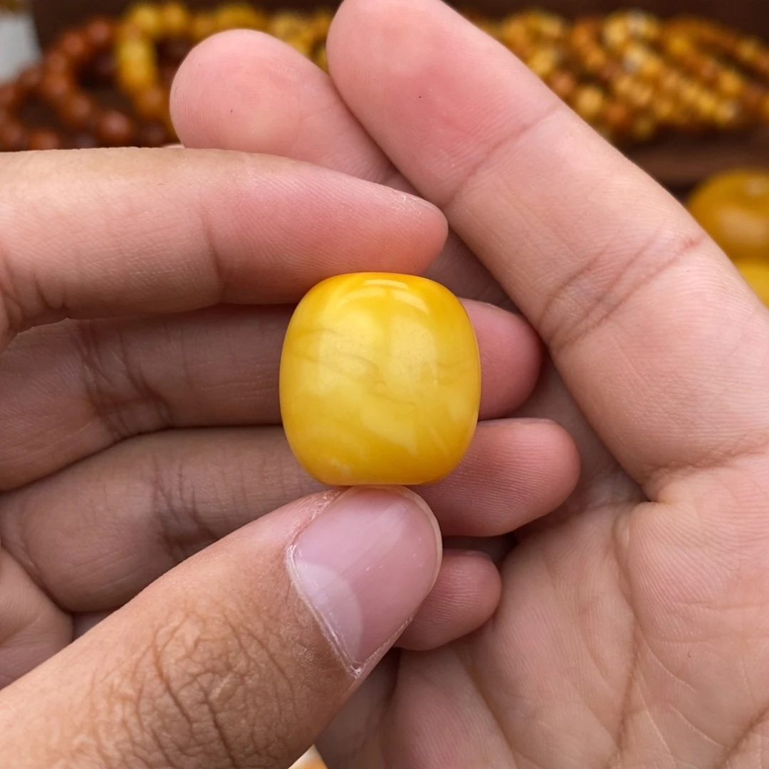 琥珀珠宝奇石未镶嵌黑****_