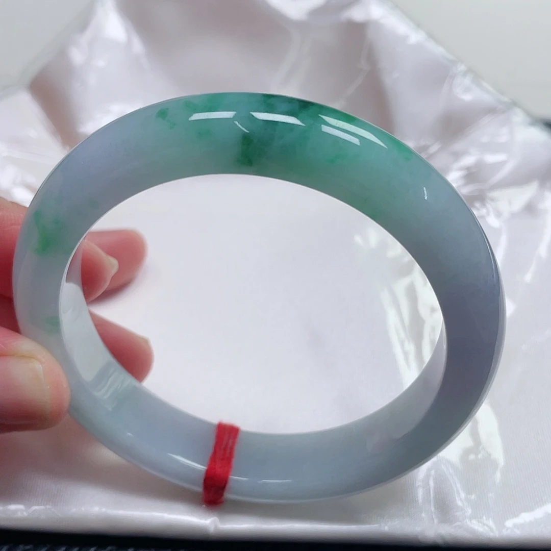 翡翠手镯未镶嵌缅甸翡翠