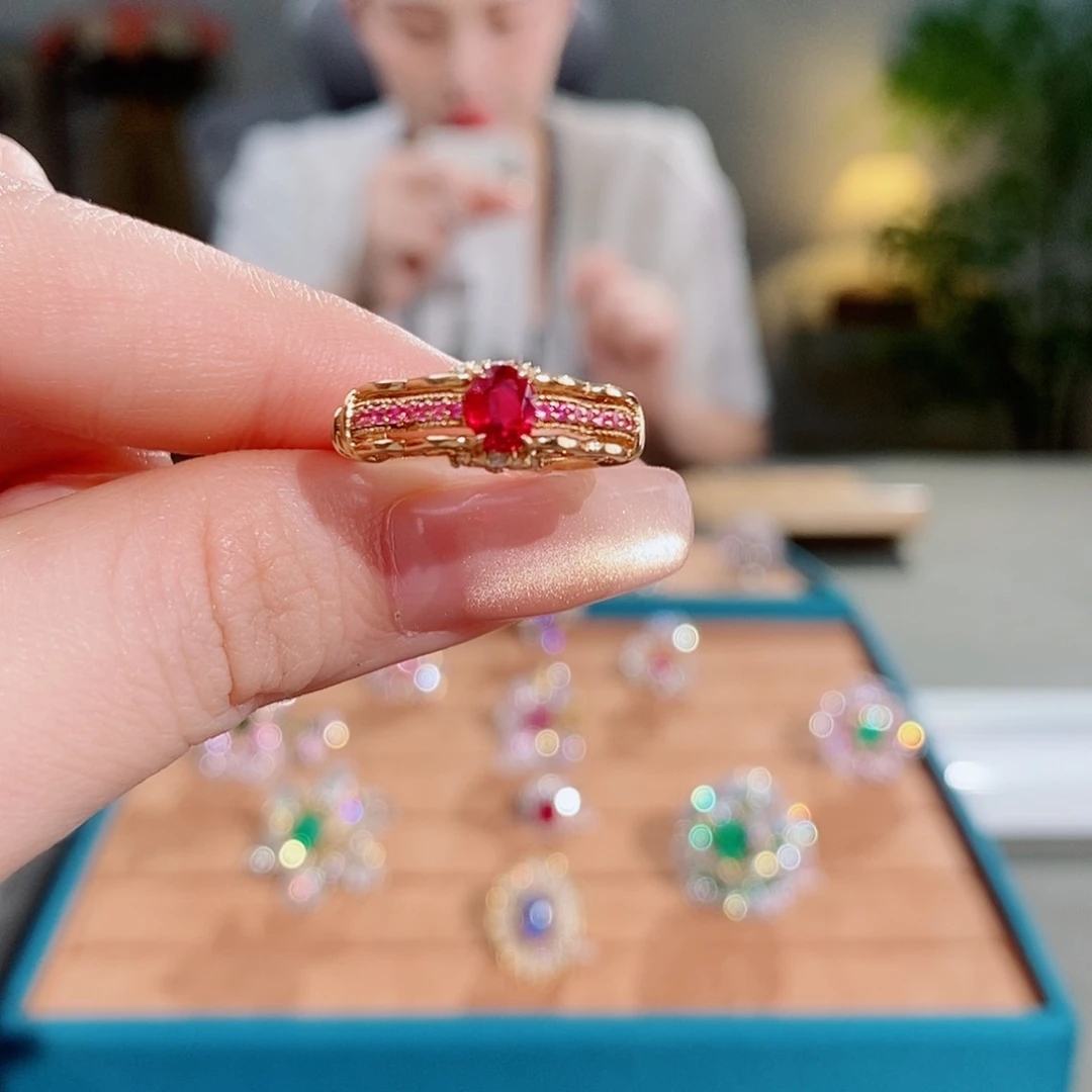 戒指红宝石18K金镶嵌0.44ct无烧