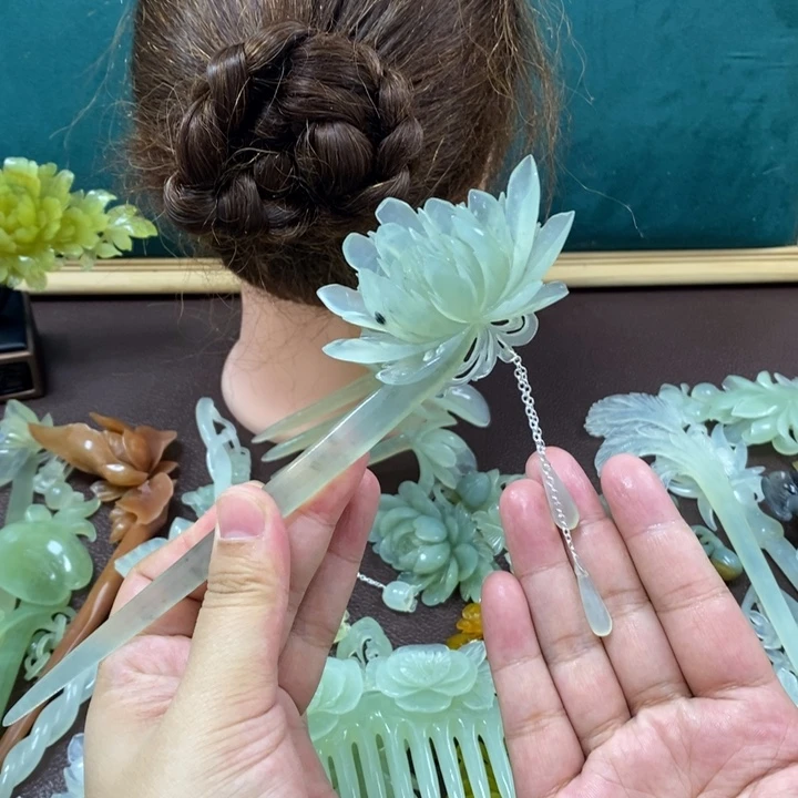 蛇纹石玉发饰未镶嵌萨***鱼