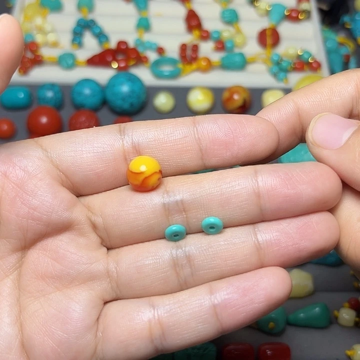 非金属卡10血腊一个，绿隔片2个