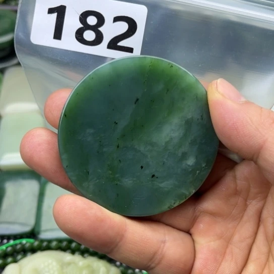 和田玉未镶嵌珠宝半成品