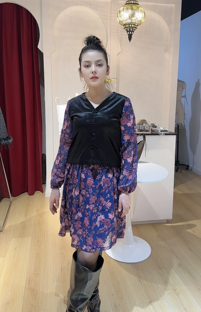 印花图腾假两件连衣裙