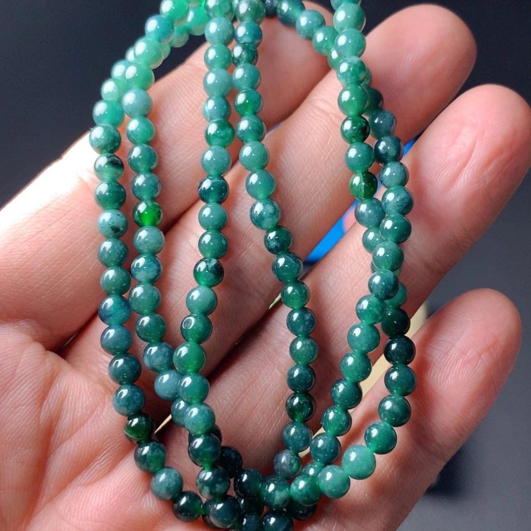 翡翠未镶嵌颈饰翡翠首饰和翡翠珠宝