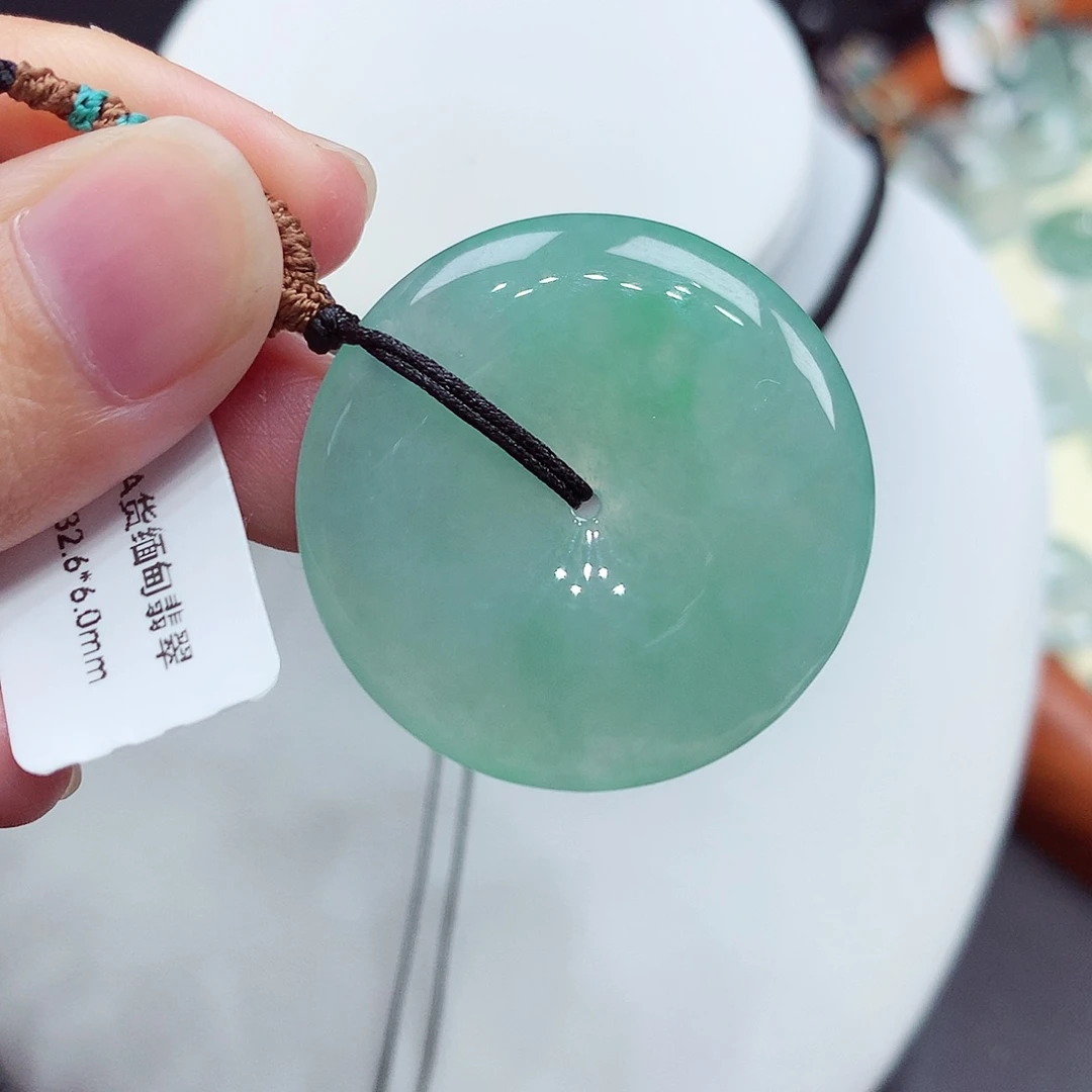 翡翠未镶嵌颈饰编号14，32.6/6