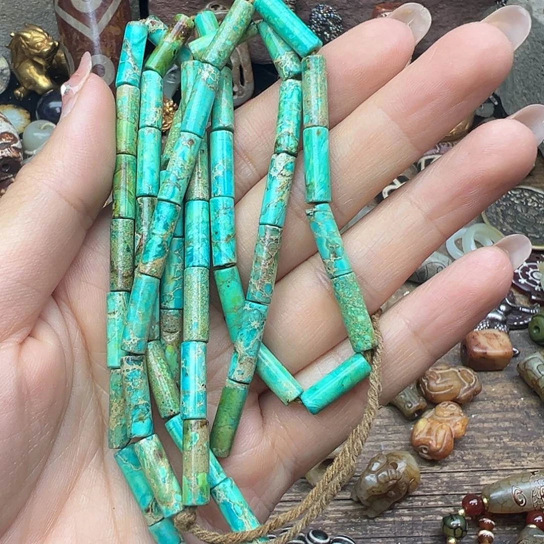 未镶嵌颈饰玛瑙/玉髓雪**人