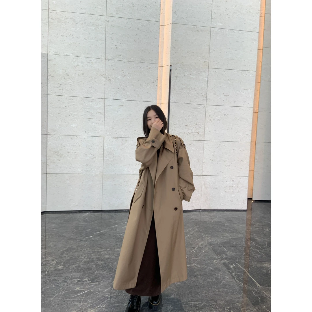 王少女YOKLASS【现现】卡其色韩系秋冬翻领长款风衣外套 F36476S53