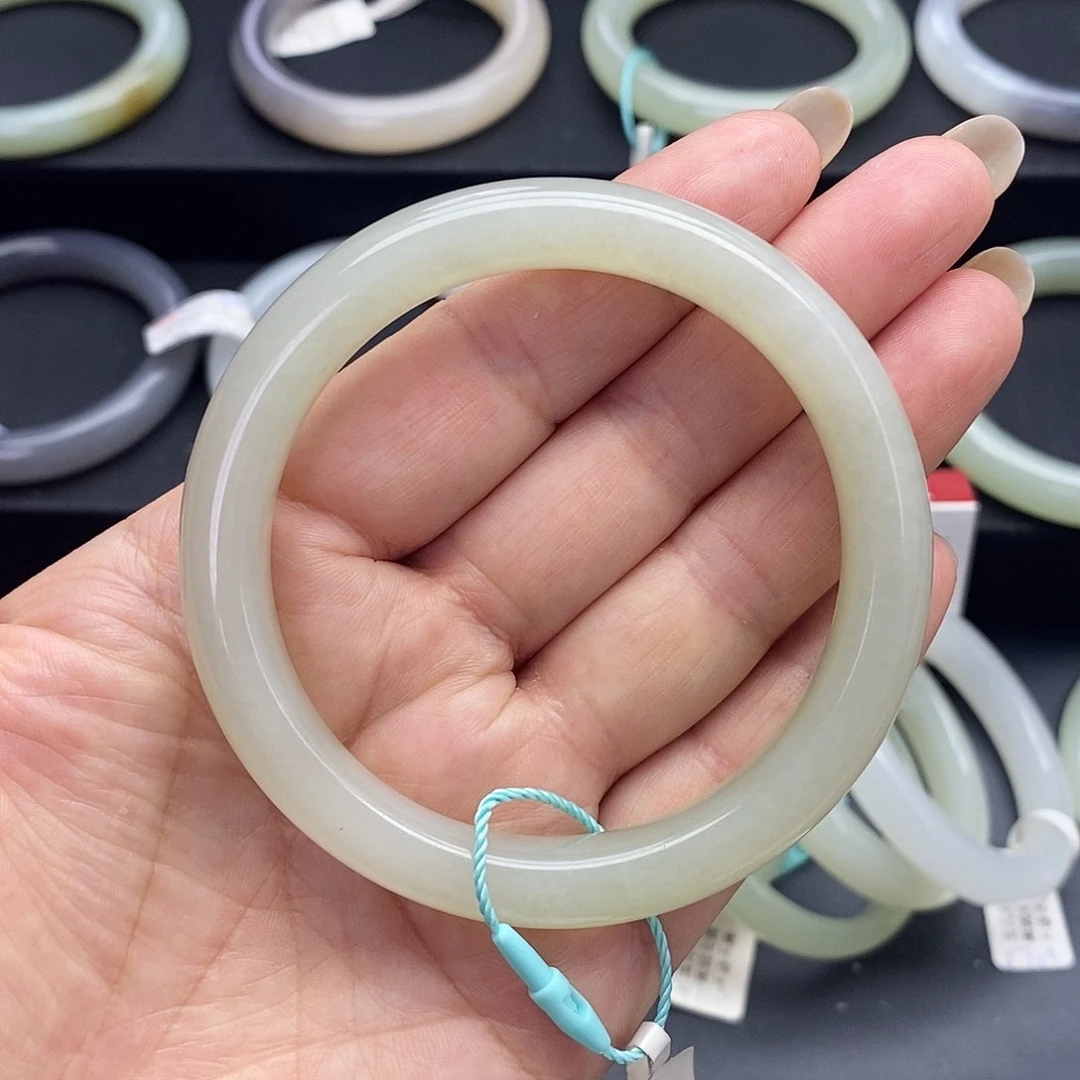 和田玉手镯未镶嵌58.59