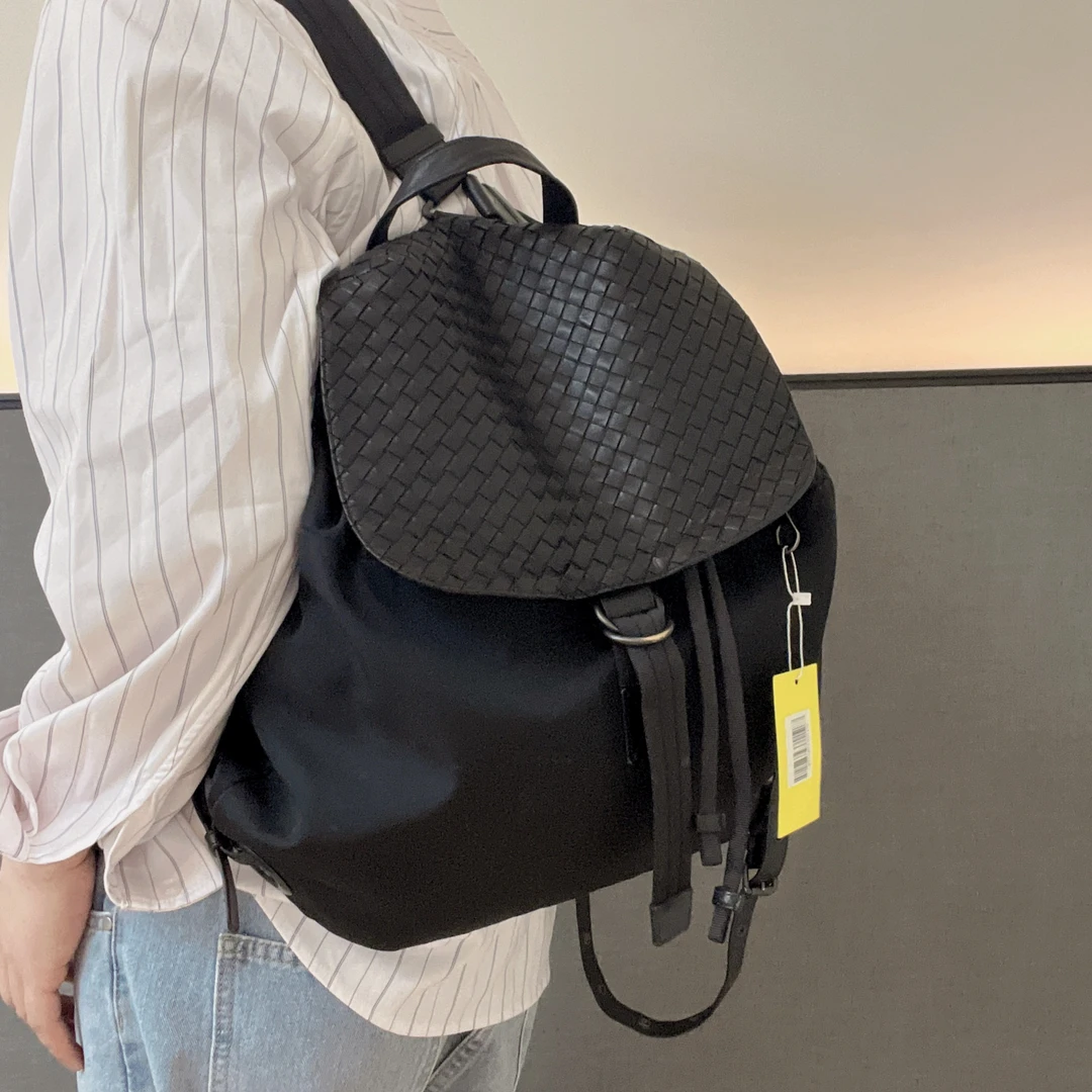 95新 BOTTEGA VENETA/葆蝶家 【龙】31AD04黑色编织双肩包
