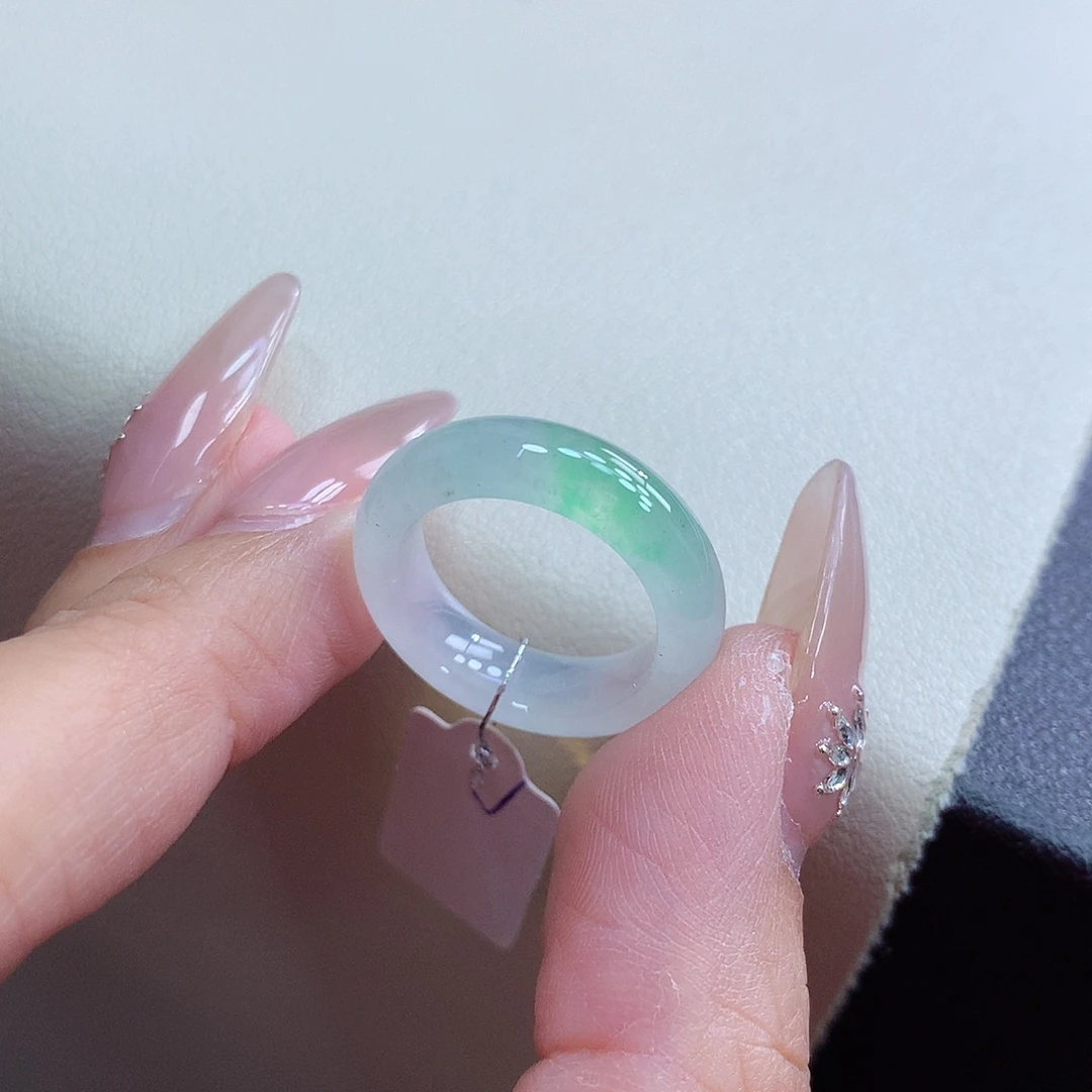 翡翠未镶嵌戒圈12号