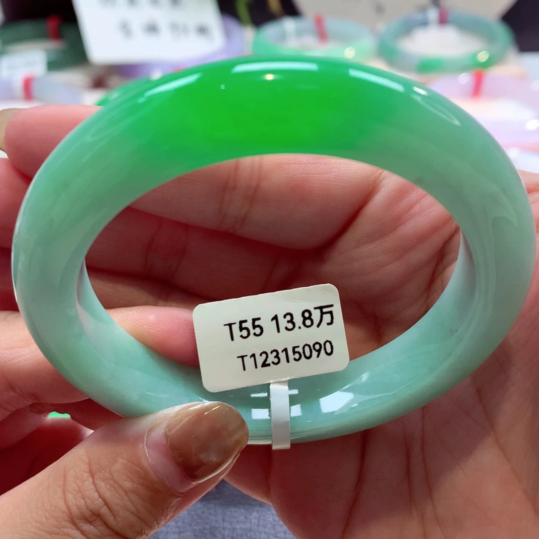 未镶嵌手镯翡翠阳绿推荐30号11