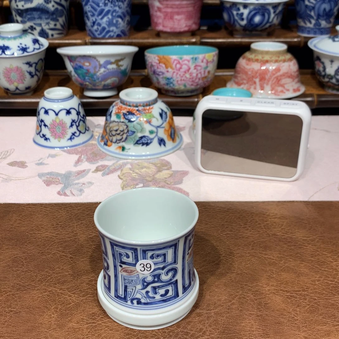 宗****?39青花转转杯一只