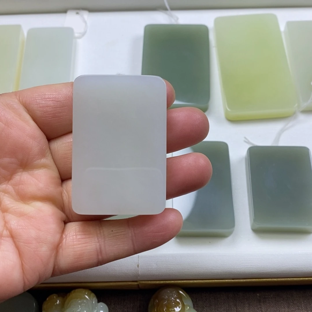 颈饰未镶嵌和田玉（糖玉）好**伴