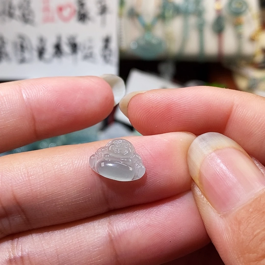 A***A翡翠未镶嵌颈饰小佛公