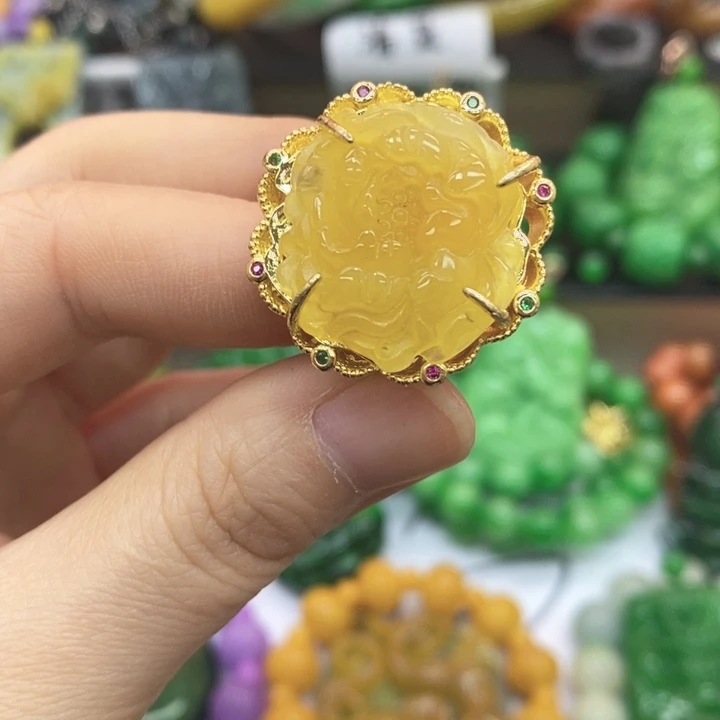 翡翠未镶嵌颈饰戒指12