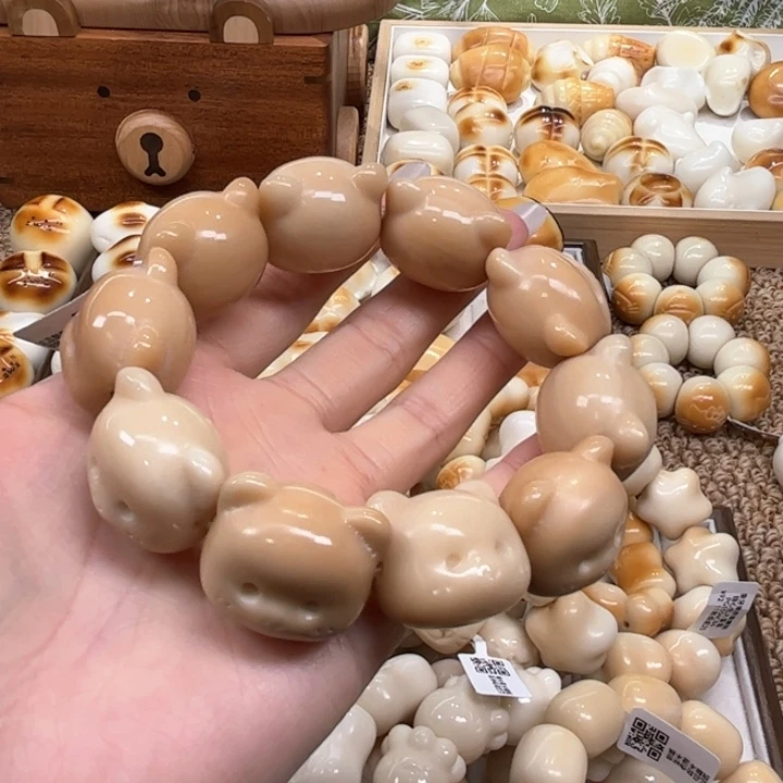 菩提根/象牙果手串11.7.43象牙果溏心小熊头