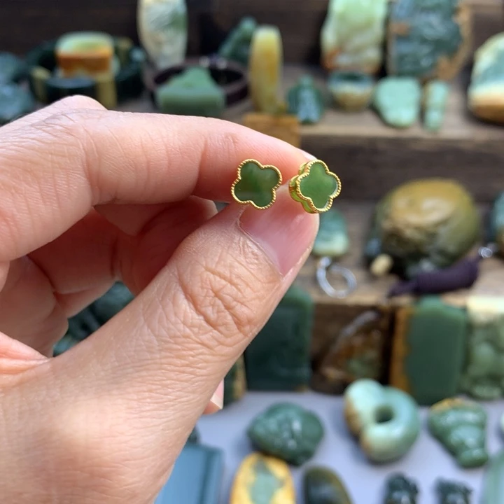 和田玉（碧玉）未镶嵌挂件说****呢