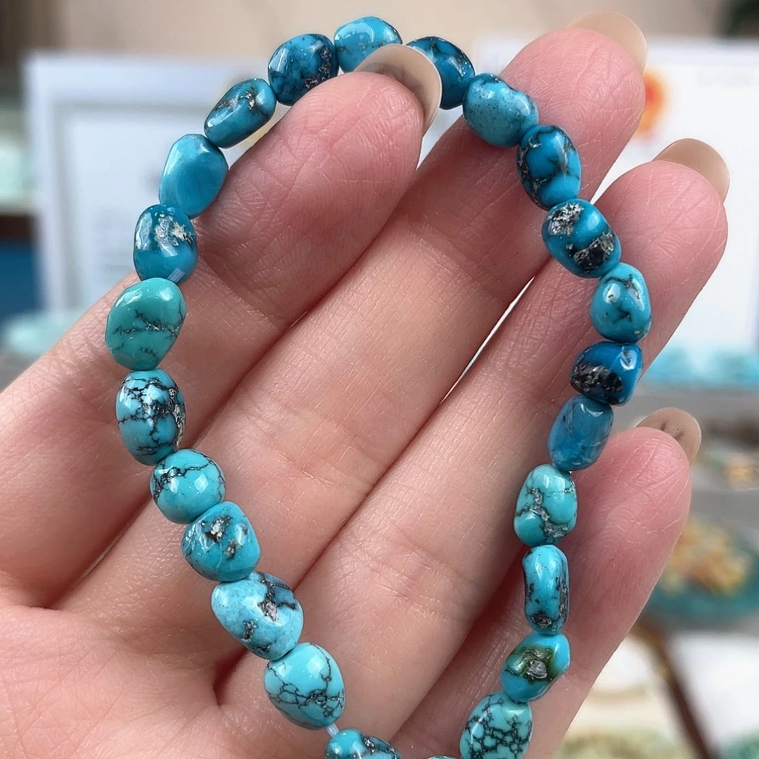 未镶嵌绿松石颈饰