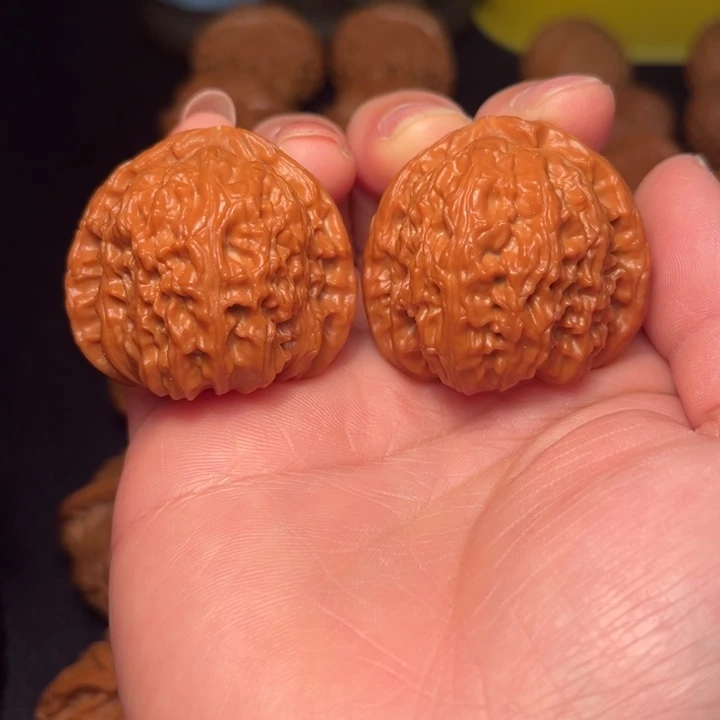 把件文玩核桃三角白37