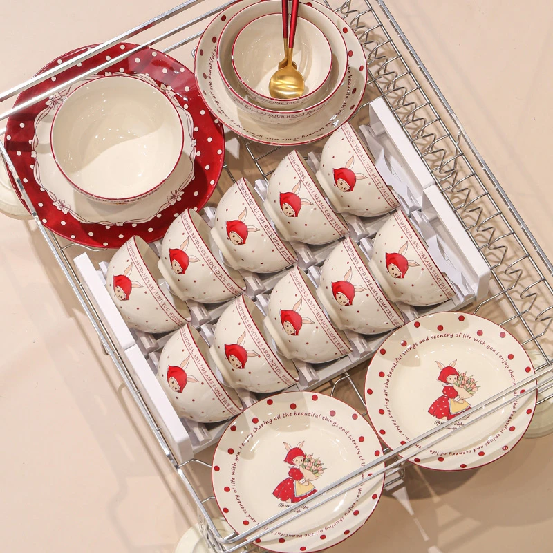 2025新款可爱风陶瓷餐具家庭用碗盘套装高级感乔迁结婚礼盒装赫本