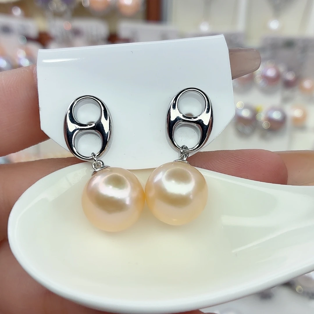 淡水珍珠耳饰未镶嵌