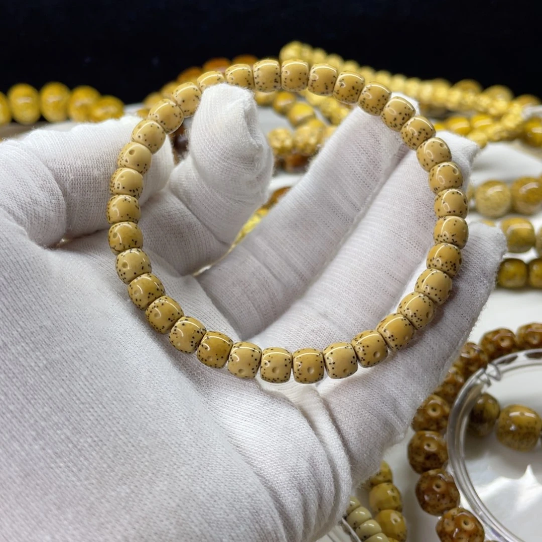 星月菩提吊坠金黄色7/6直切通体大留白月朗星稀