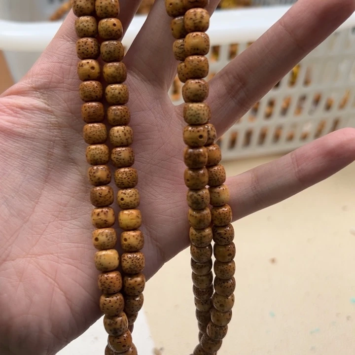 吊坠猴头核桃黄色536