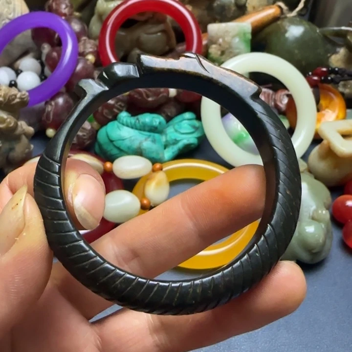 紫金钵盂菩提吊坠