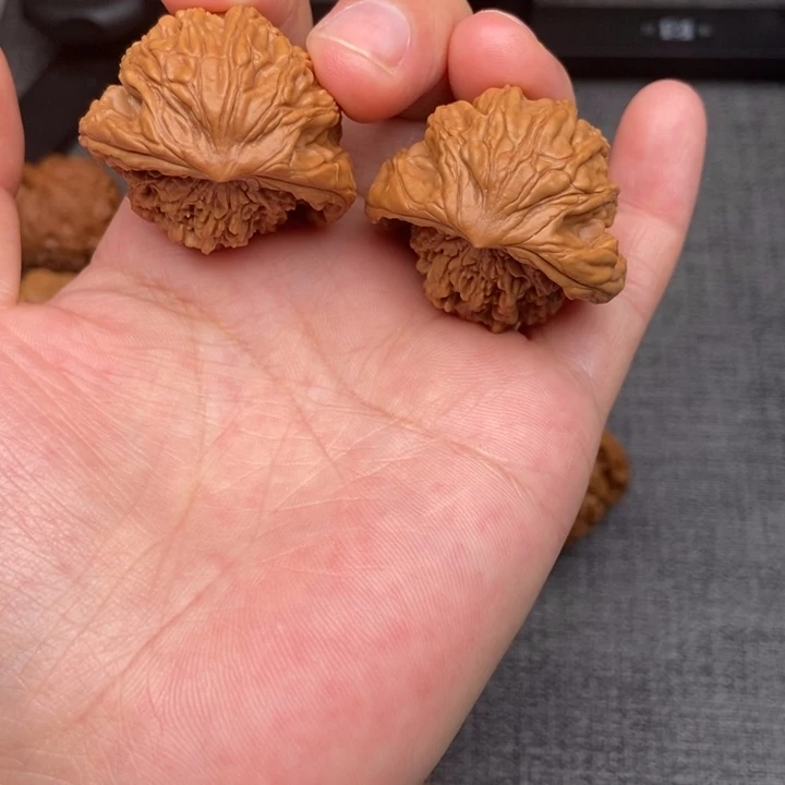 文玩核桃把件虎头蛇36