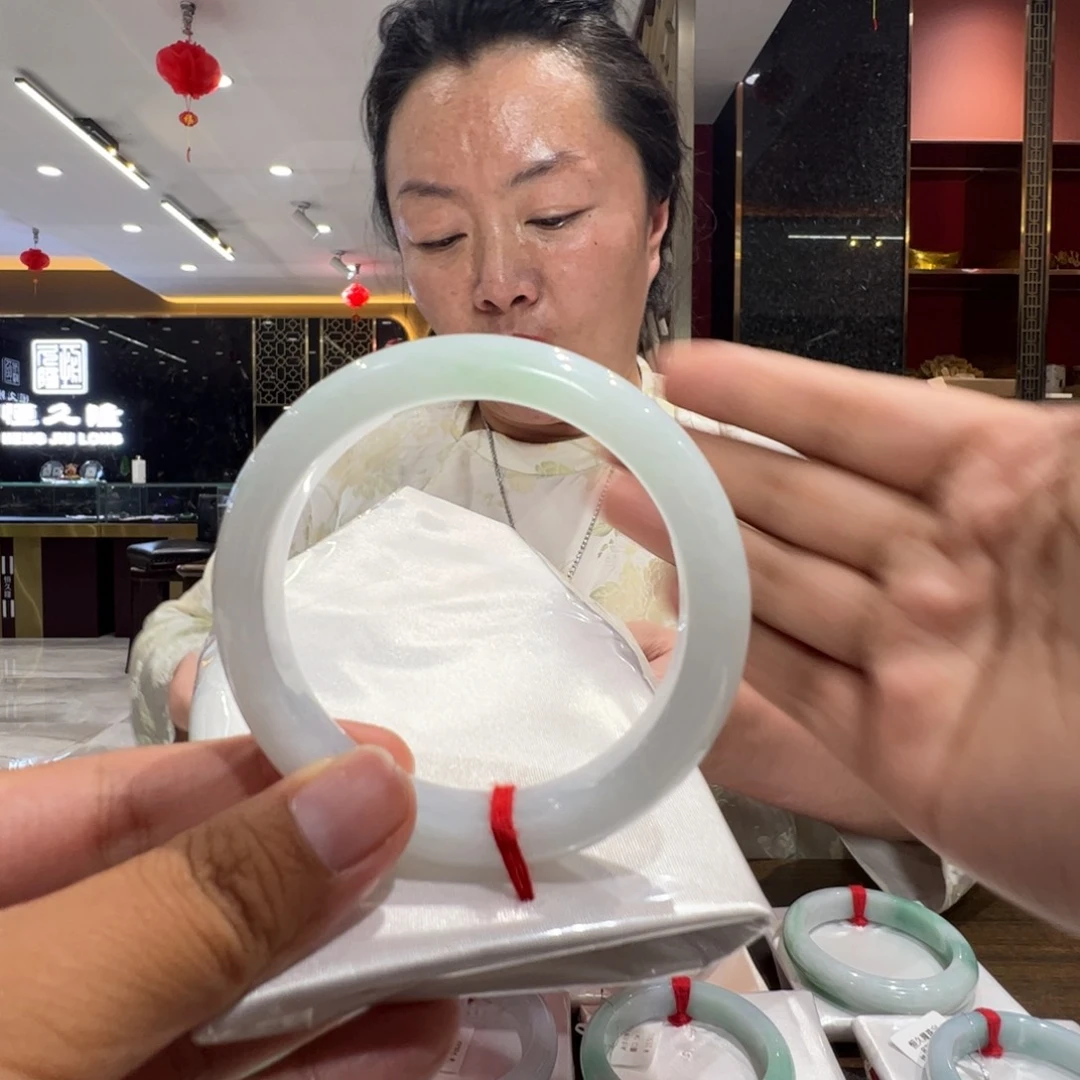 简****翡翠手镯未镶嵌冰飘绿花58.8