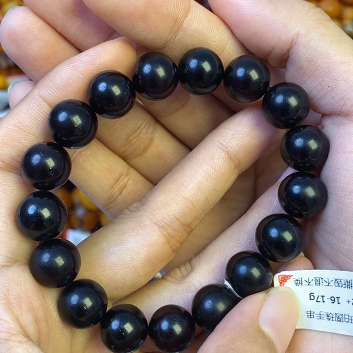 未镶嵌琥珀珠宝奇石