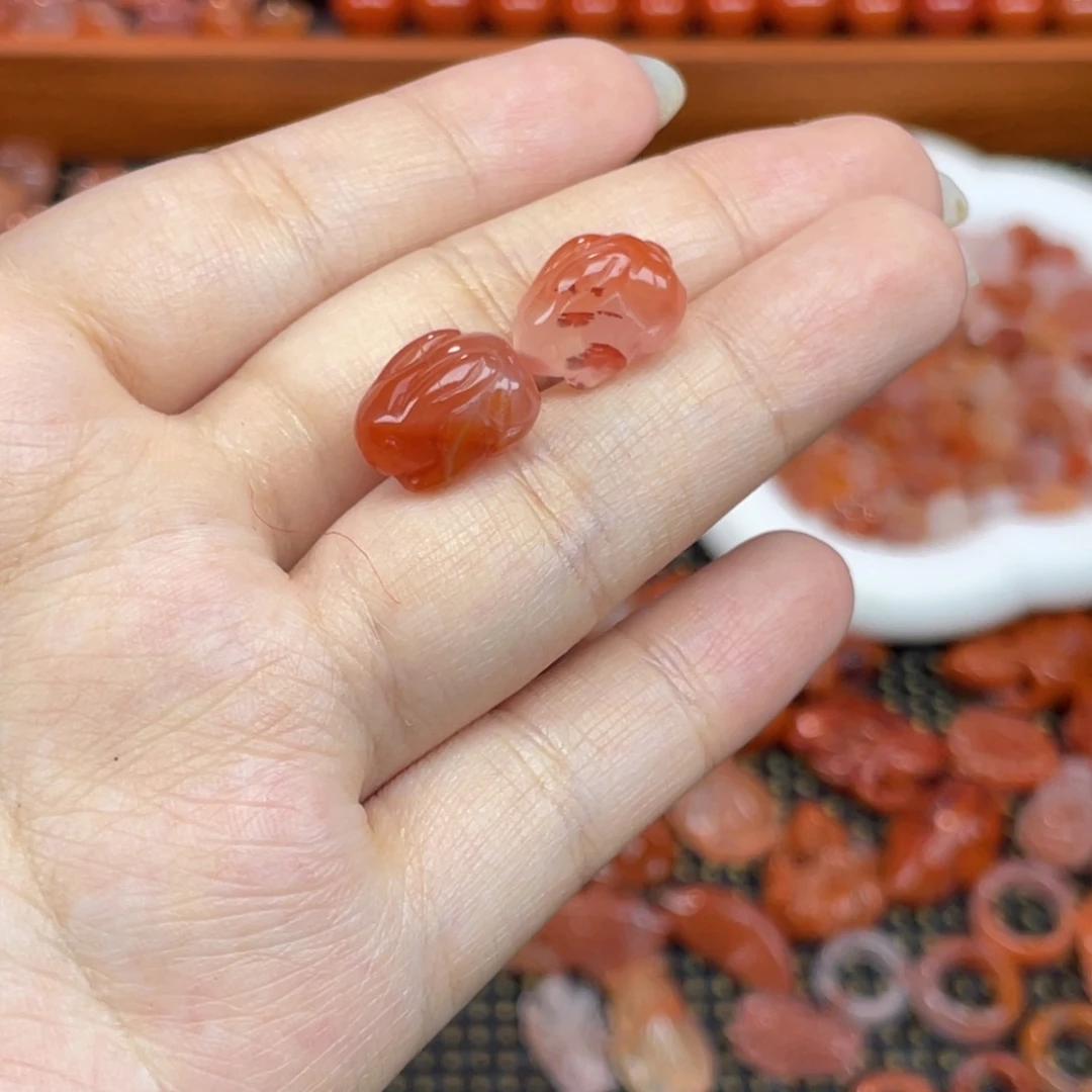 南红玛瑙未镶嵌配饰兔子组合