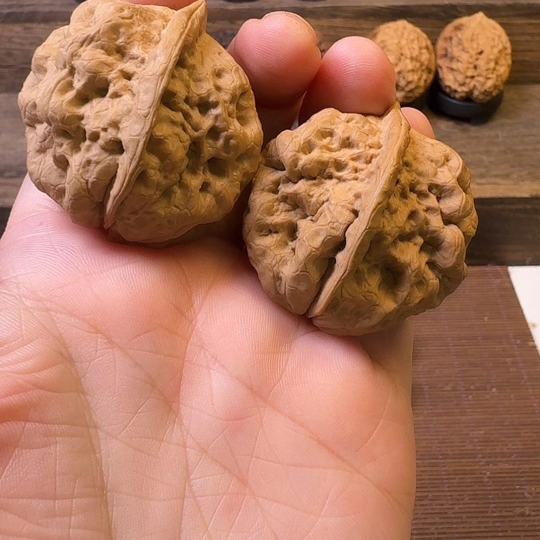 文玩核桃吊坠29佛莲龙脊38尺寸福利