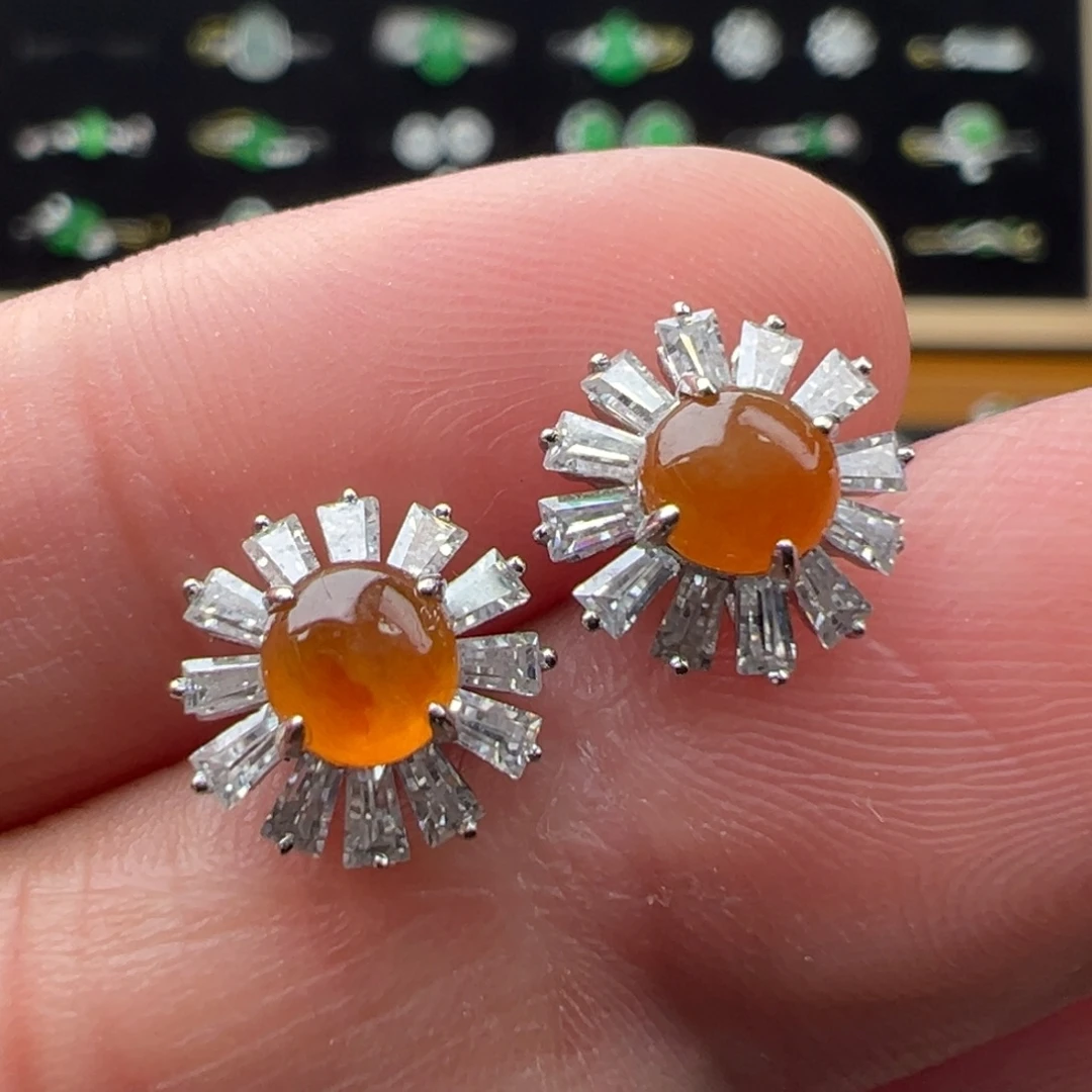 翡翠18K金镶嵌耳饰蛋面4.9