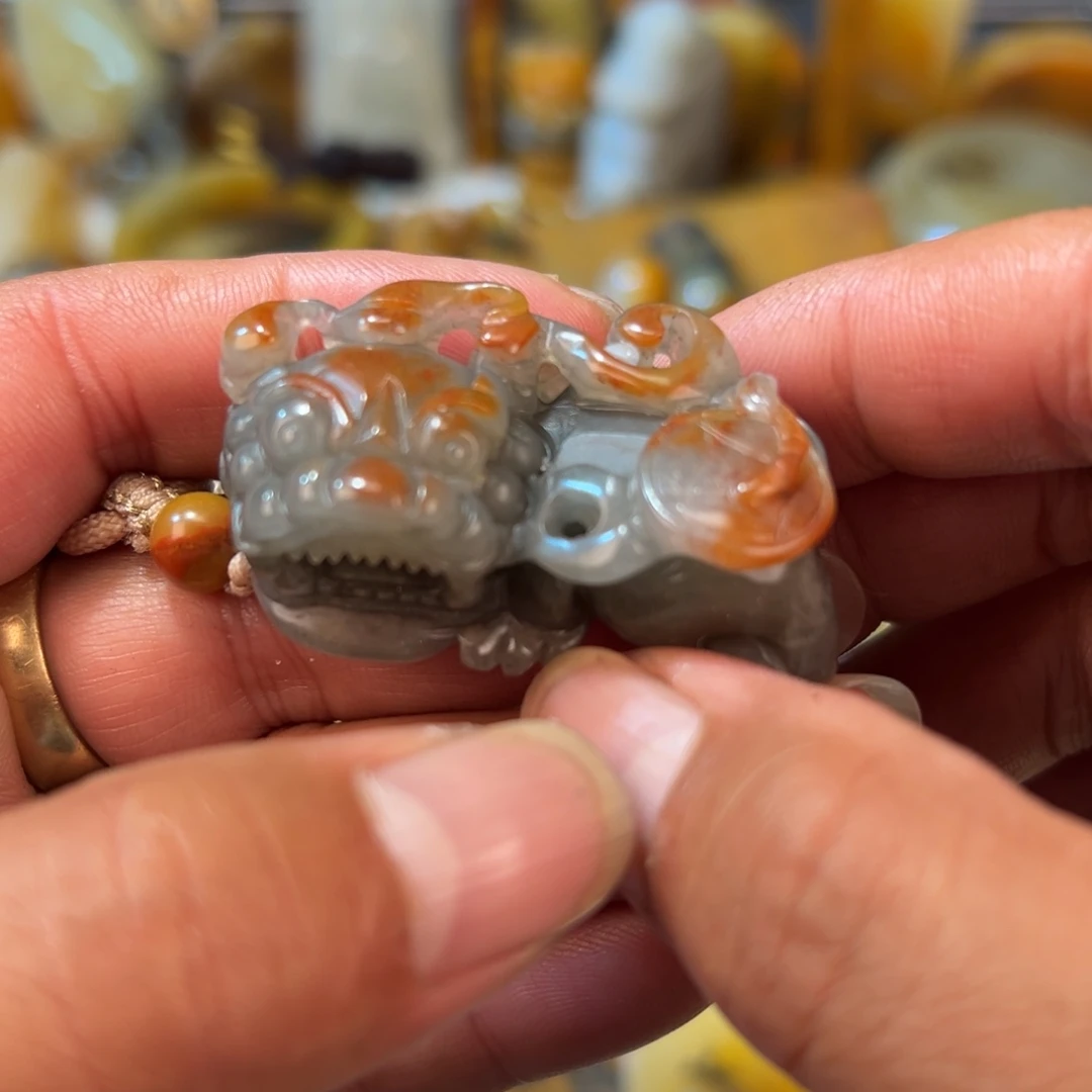 石英质玉（黄龙玉）合金颈饰