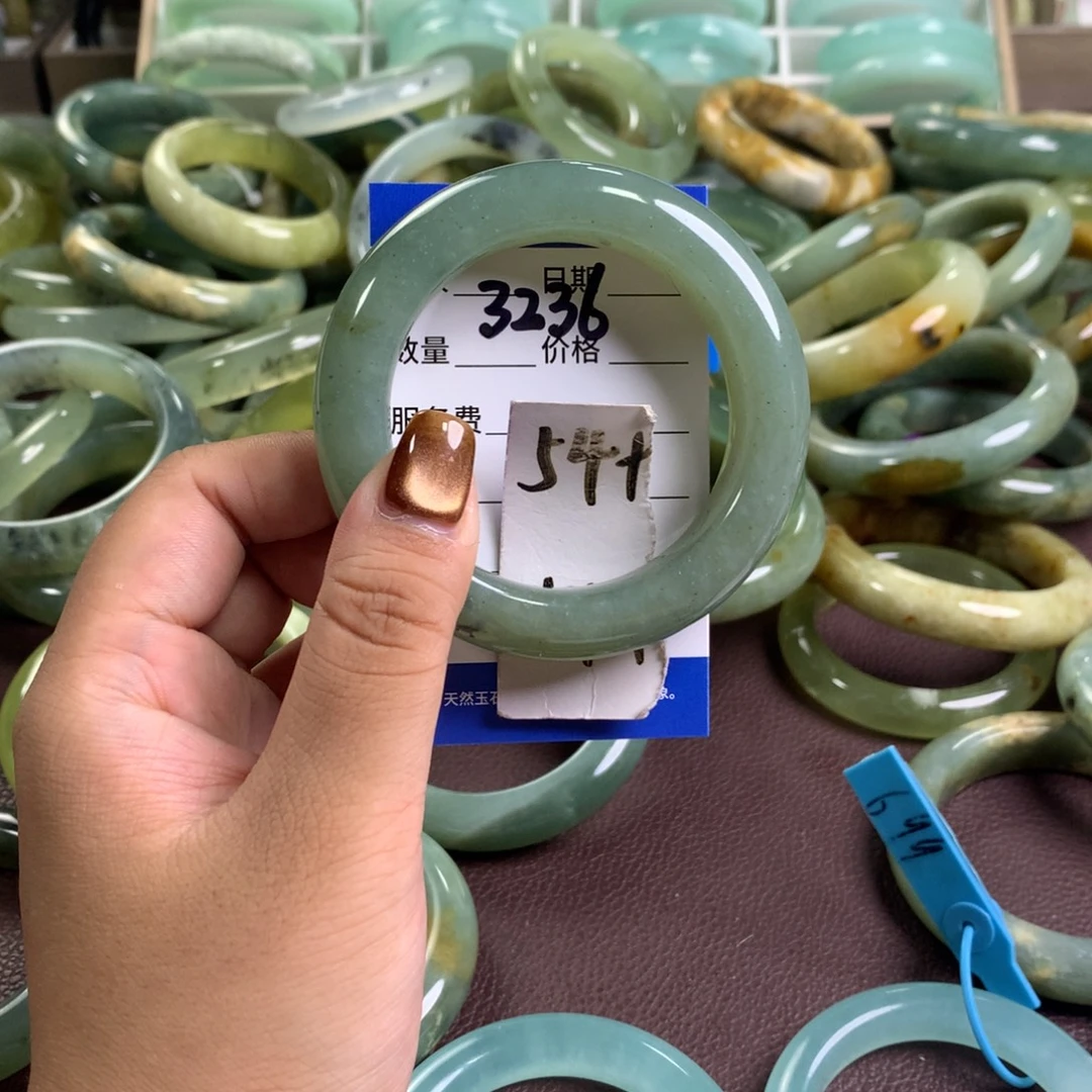 未镶嵌蛇纹石玉手镯3236