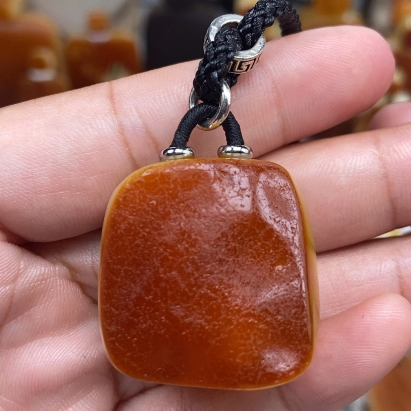 【闪购商品】未镶嵌颈饰琥珀