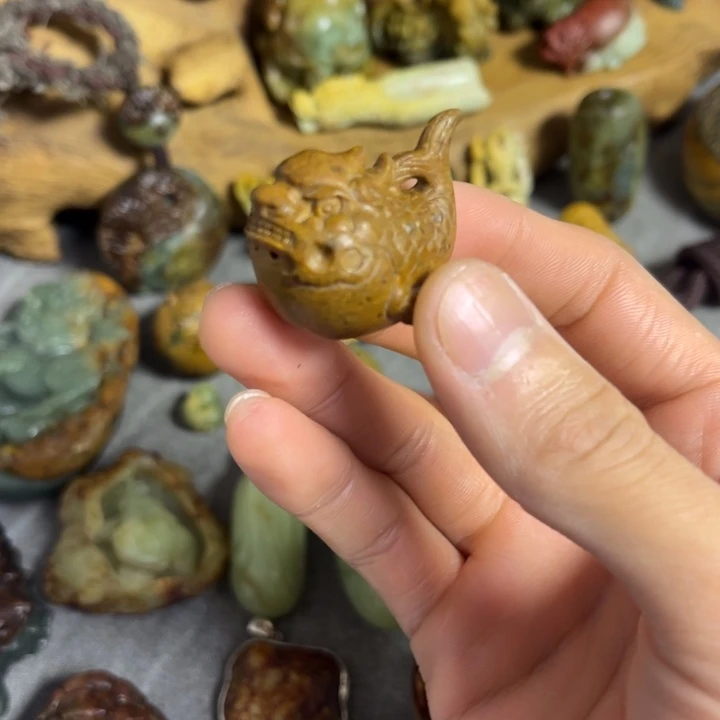 岫岩河磨玉（透闪石质玉）未镶嵌挂件