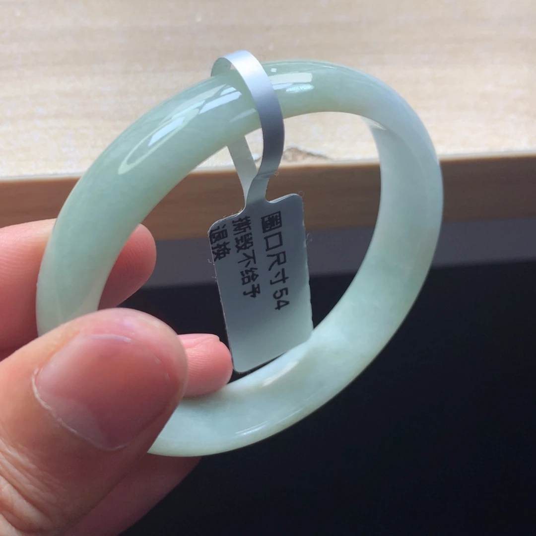 未镶嵌手镯翡翠手镯