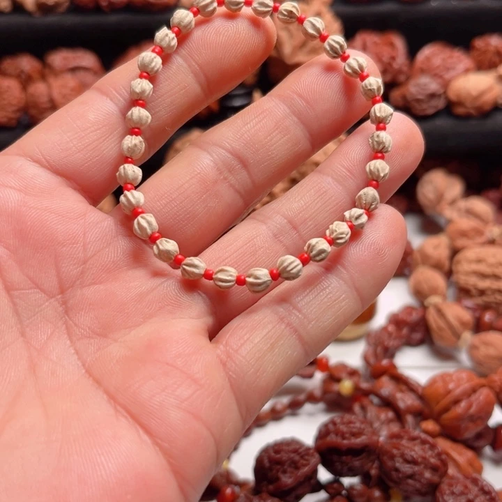 文玩核桃手串野生龙脊八棱小核桃手串