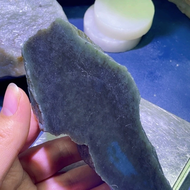 和田玉未镶嵌珠宝半成品