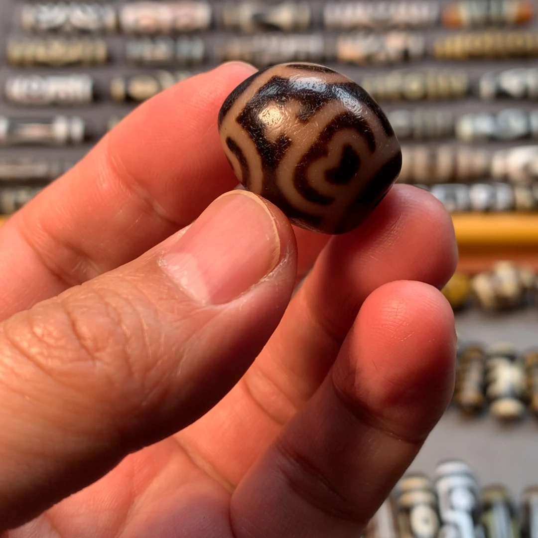 大***轩玛瑙/玉髓未镶嵌颈饰