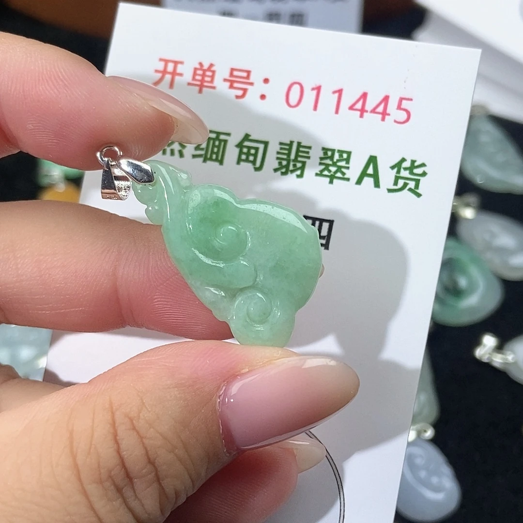 翡翠未镶嵌颈饰天然