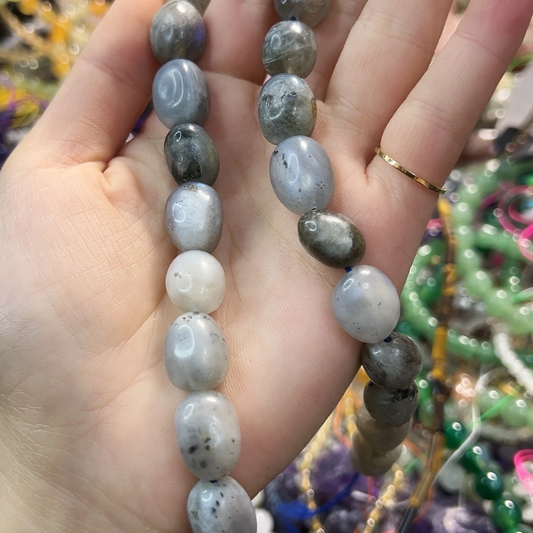 玛瑙/玉髓合金珠宝半成品灰月光随形。一条