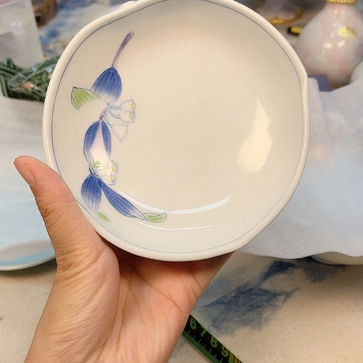 瓷片The first thing