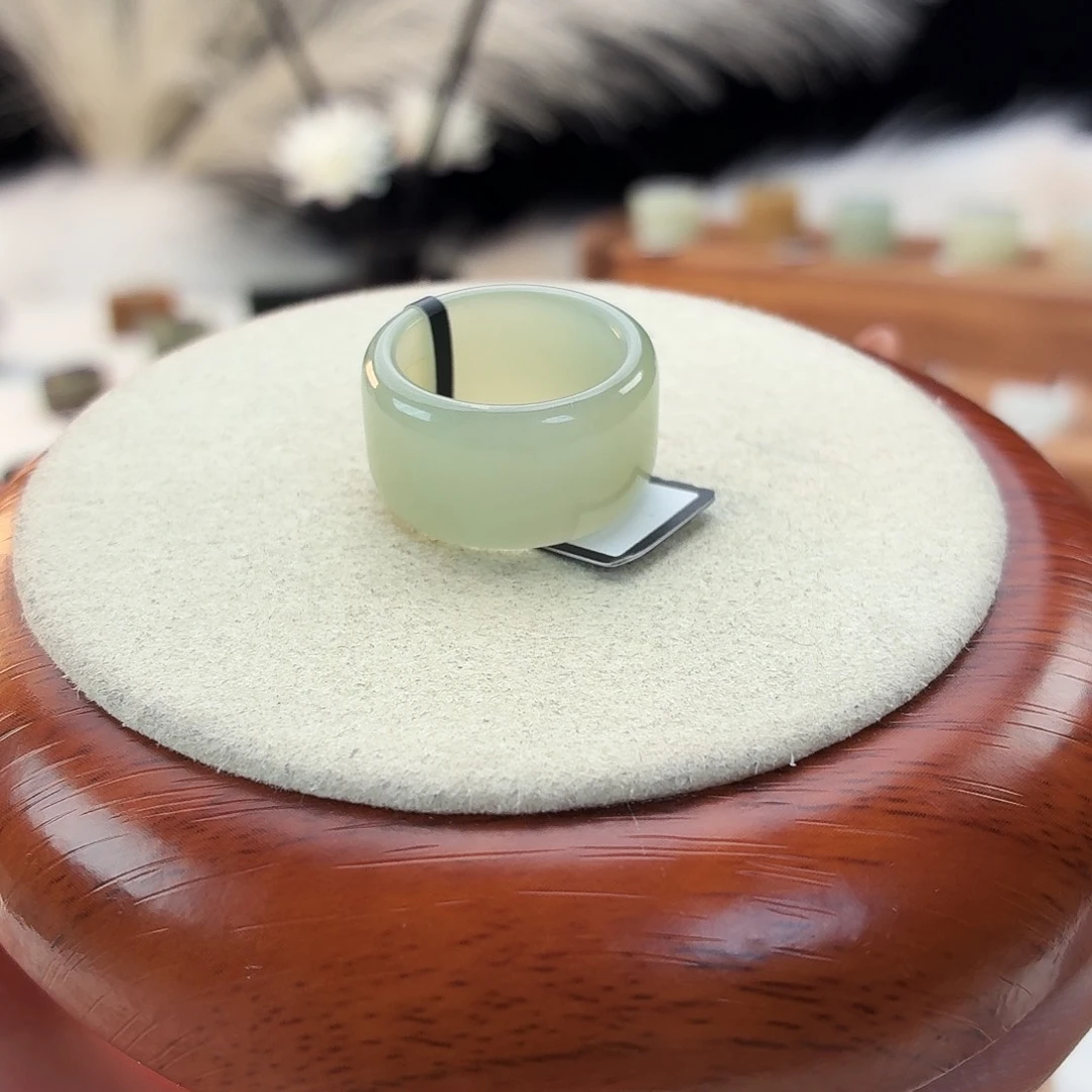 和田玉未镶嵌戒指湖水绿圆切16.74mmj35