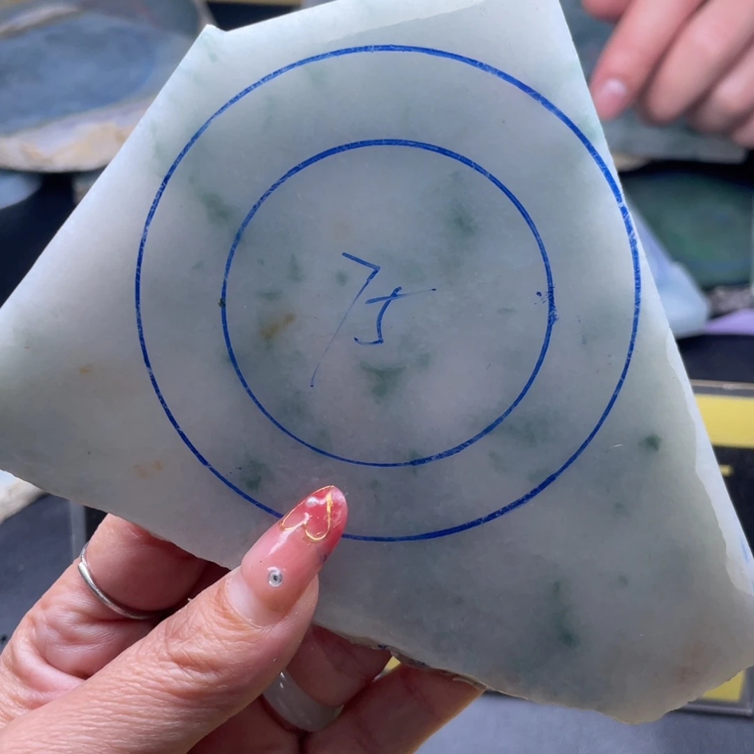 定制翡翠未镶嵌翡翠