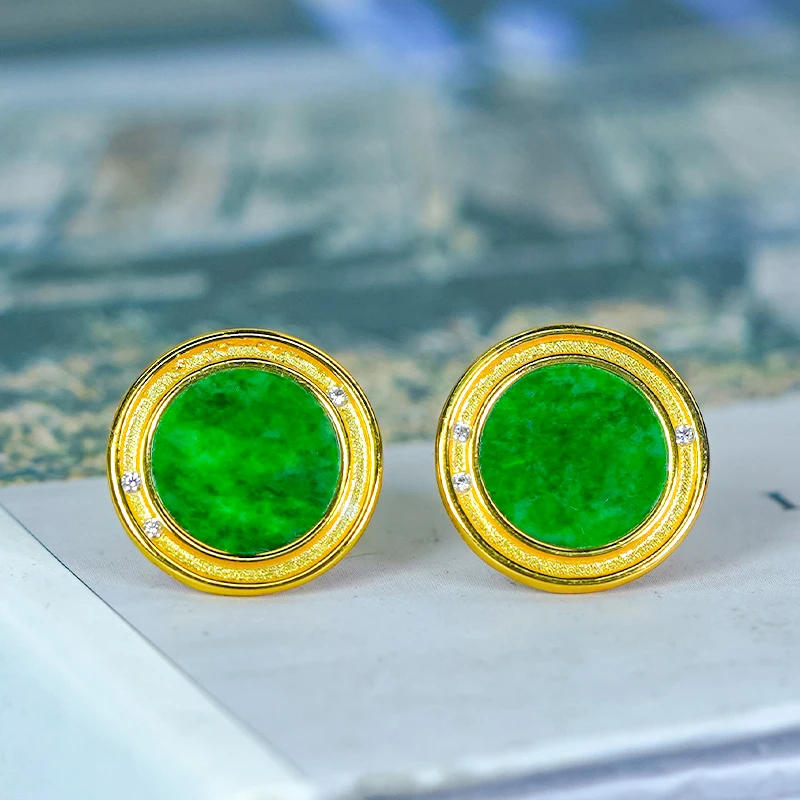 时尚简约银镶嵌天然辣绿翡翠A货圆牌耳钉